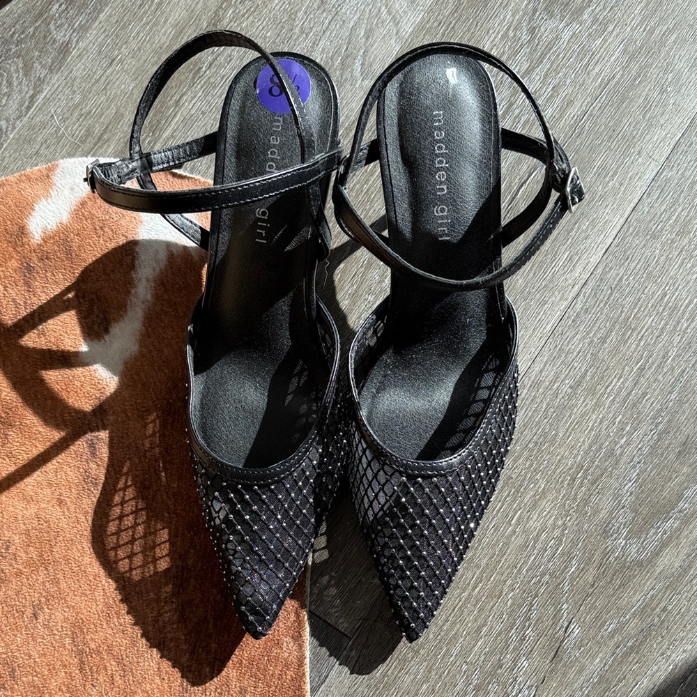 Steve Madden Black Textured Heels
